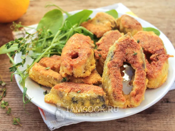 Фото блюда: Жареный карп в кляре на сковороде