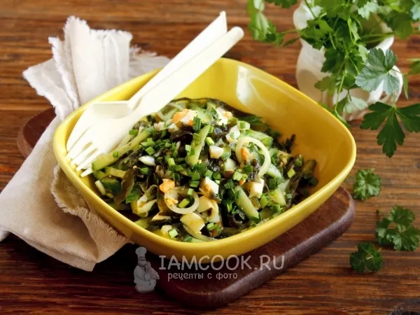 Фото блюда: Салат из морской капусты с огурцом, яйцом и луком