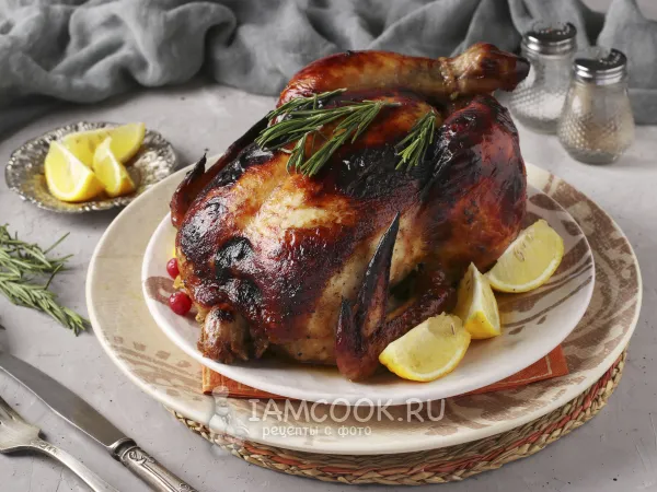 Фото блюда: Медовая курица с чесноком в духовке (целиком)