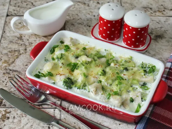 Фото блюда: Курица с брокколи в сливках в духовке