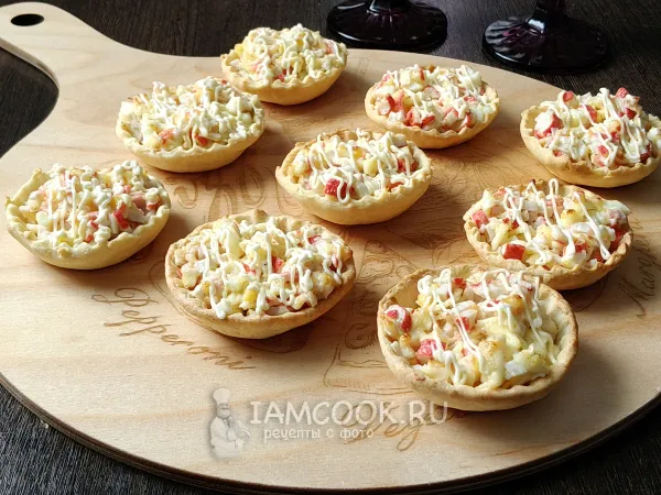 Фото блюда: Горячие тарталетки с крабовыми палочками