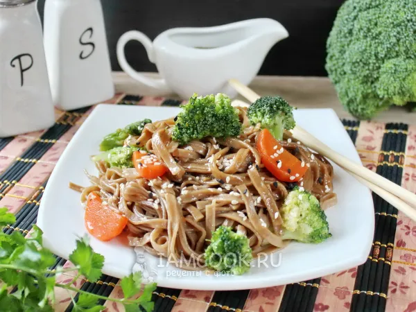 Фото блюда: Гречневая лапша с брокколи