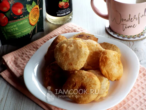 Фото блюда: Пирожки-бомбочки с помидорами и сыром