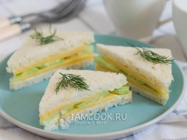 Фото блюда: Сэндвич с огурцом и сыром