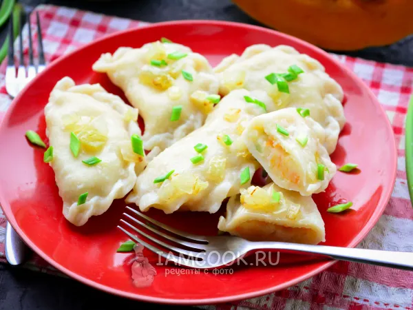 Фото блюда: Вареники с тыквой и картошкой