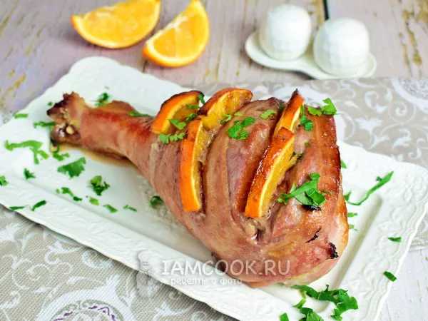 Фото блюда: Голень индейки, запеченная в духовке с апельсинами