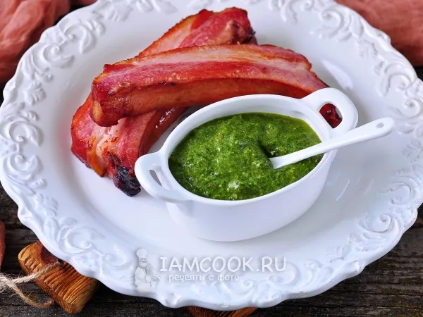 Фото блюда: Песто из кинзы