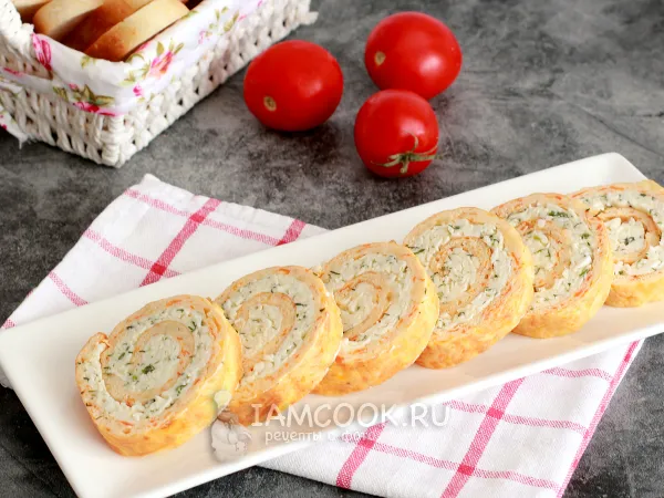 Фото блюда: Сырно-яичный рулет с начинкой