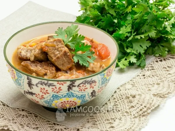 Фото блюда: Говядина, тушенная с овощами и букетом гарни