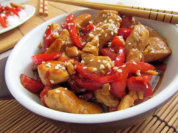 Фото блюда: Куриное филе со сладким перцем в соевом соусе