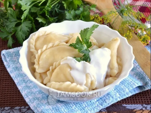 Фото блюда: Вареники с адыгейским сыром