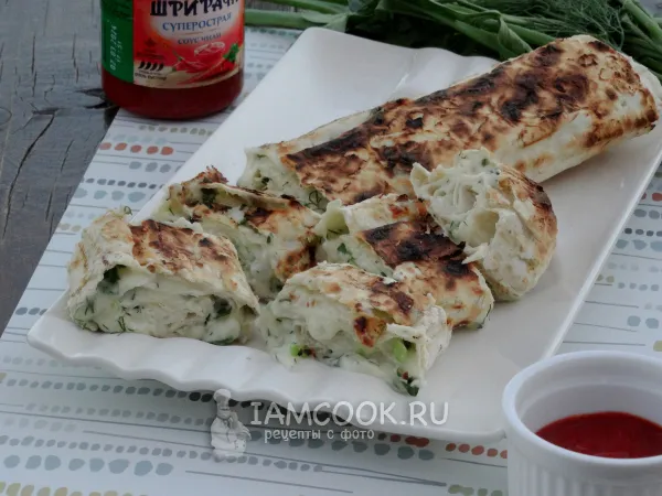 Фото блюда: Рулет из лаваша с сыром на мангале