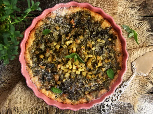 Фото блюда: Пирог с ревенем и щавелем