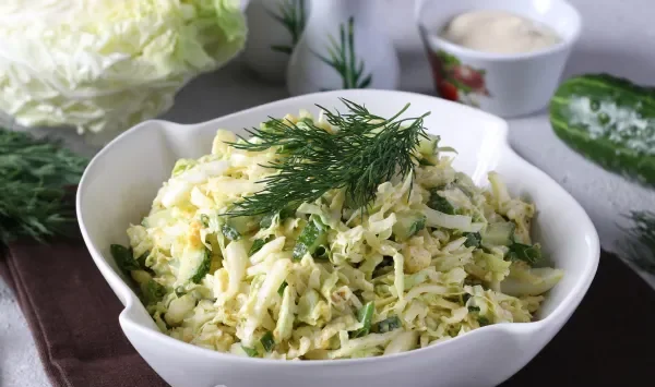Фото блюда: Салат из пекинской капусты с огурцом, яйцом и сыром