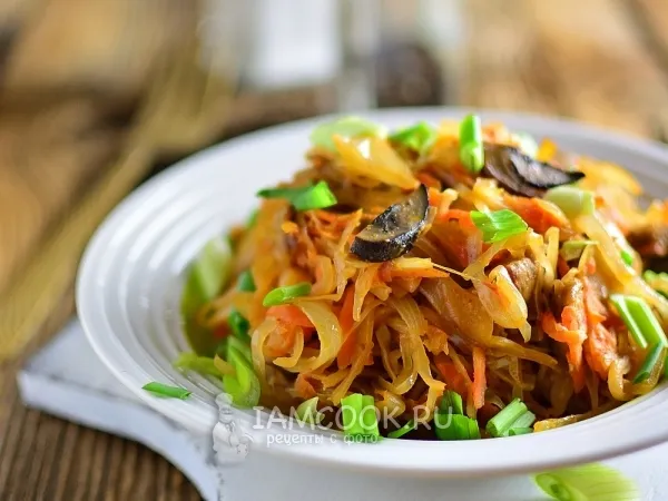 Фото блюда: Постная солянка из квашеной капусты