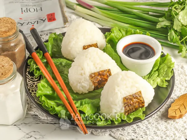 Фото блюда: Онигири с тунцом