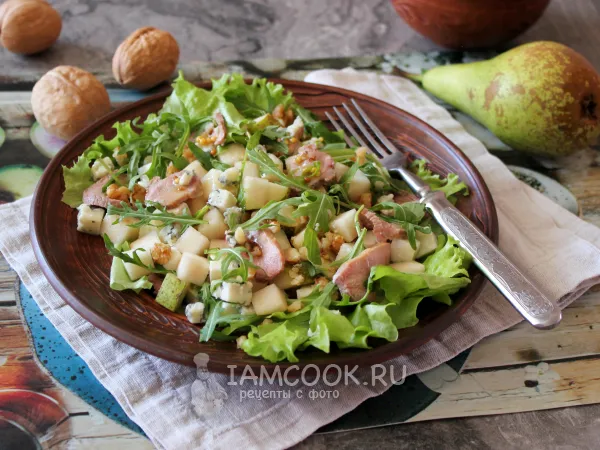 Фото блюда: Салат с утиной грудкой и грушей