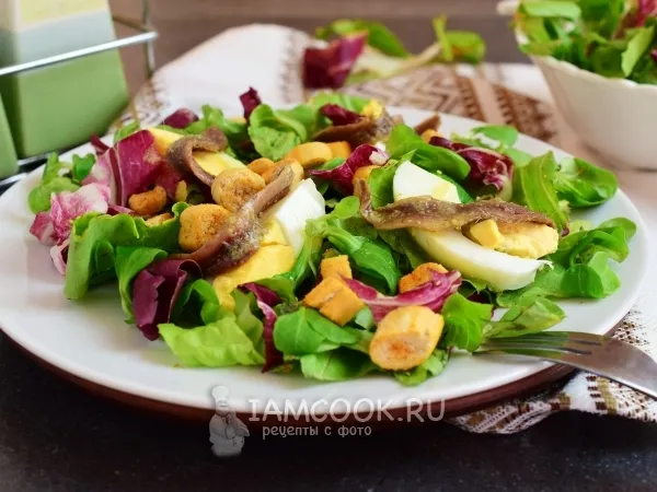 Фото блюда: Салат с анчоусами и яйцами