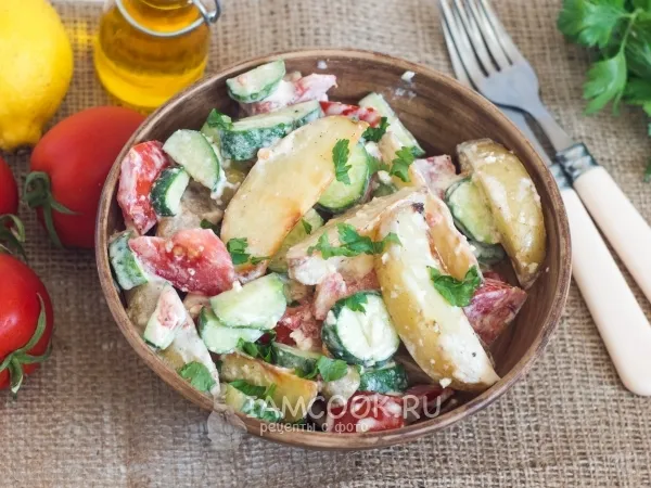 Фото блюда: Салат с запеченным картофелем