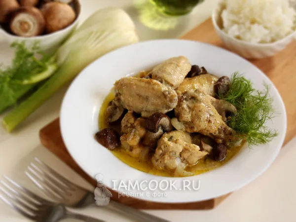 Фото блюда: Куриные крылышки в сметане на сковороде