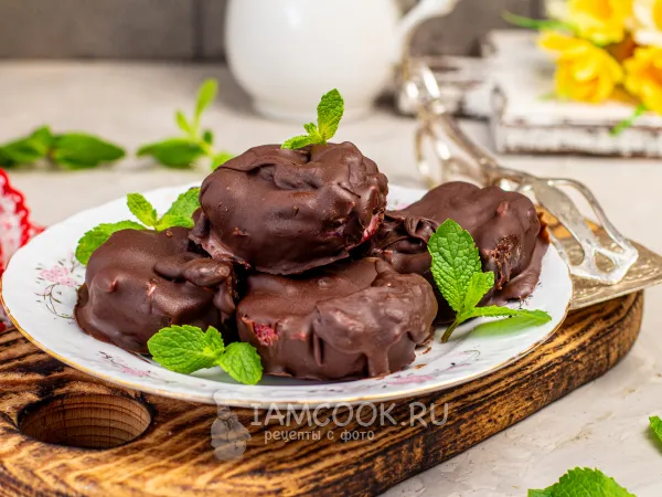 Фото блюда: Клубника с йогуртом в шоколаде