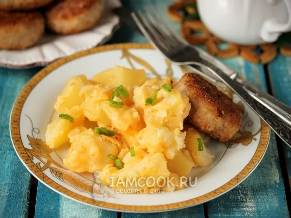 Фото блюда: Картошка тушеная в молоке (в мультиварке)