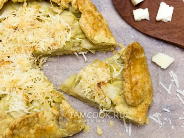 Фото блюда: Галета с яблоками и луком