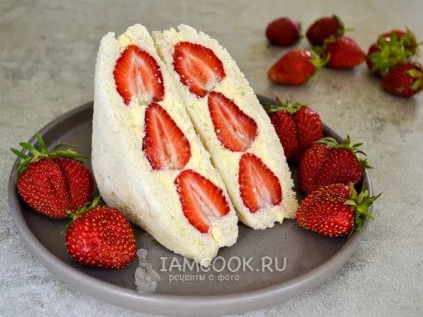 Фото блюда: Корейский сэндвич с клубникой