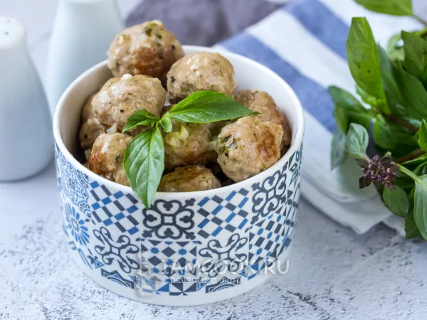 Фото блюда: Фрикадельки в чесночном соусе