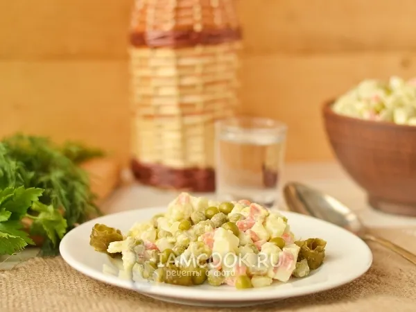 Фото блюда: Салат овощной с яблоком