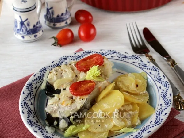 Фото блюда: Горбуша с картошкой в майонезе в духовке