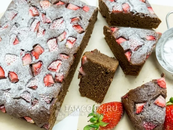 Фото блюда: Постный пирог с клубникой