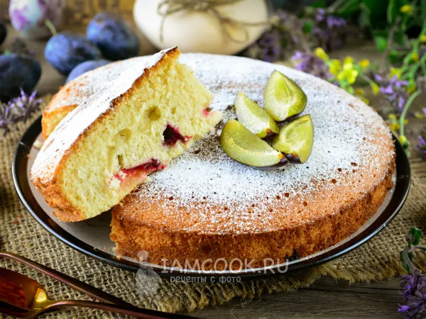 Фото блюда: Шарлотка со сливами