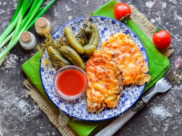 Фото блюда: Отбивные из свинины с болгарским перцем в духовке