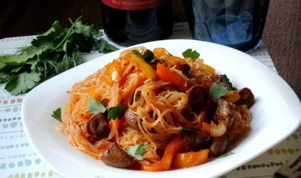 Фото блюда: Куриные сердечки с фунчозой