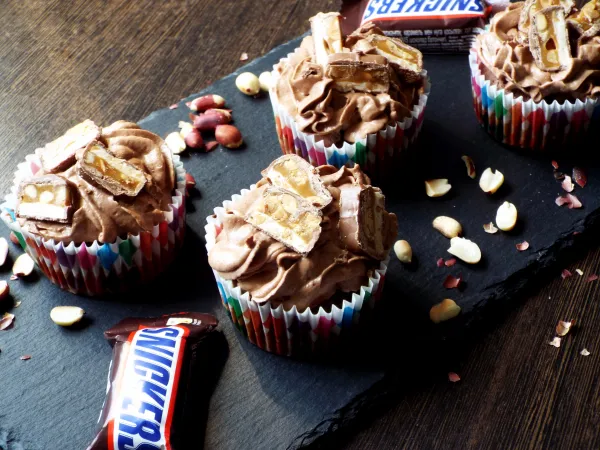 Фото блюда: Капкейки «Сникерс»