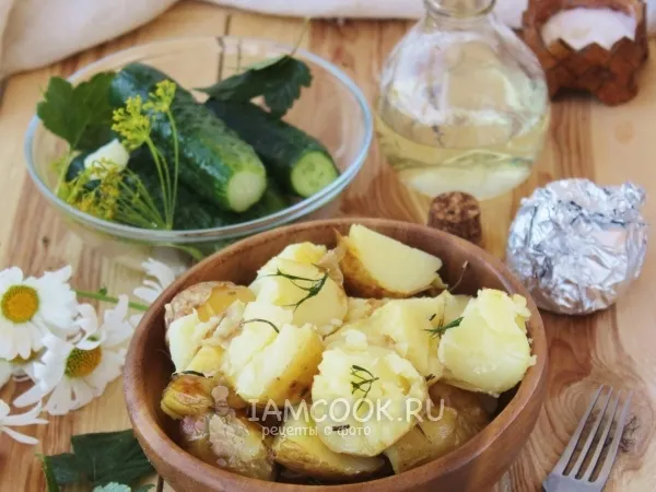 Фото блюда: Картошка в мундире в фольге в духовке