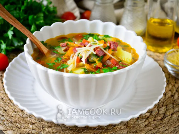 Фото блюда: Суп с копченой колбасой и вермишелью