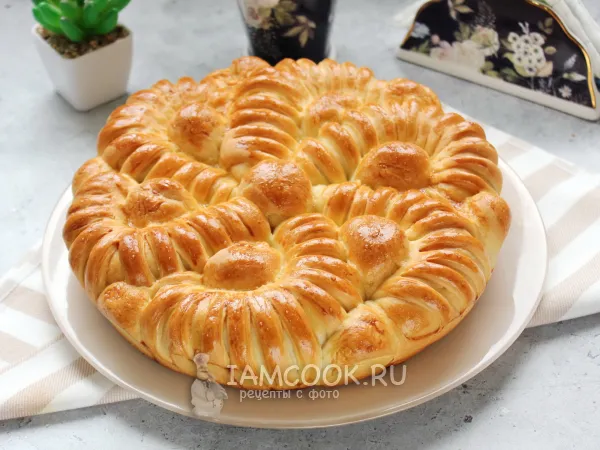 Фото блюда: Пирог с индейкой и сыром