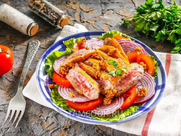 Фото блюда: Овощной салат с утиной грудкой