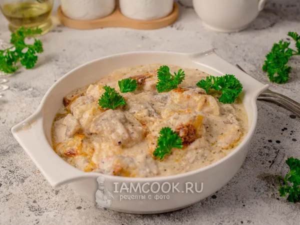 Фото блюда: Курица в соусе бешамель с грибами