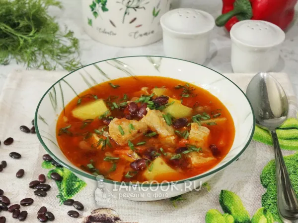 Фото блюда: Суп-гуляш с фасолью