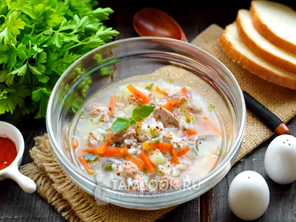 Фото блюда: Суп с консервированным тунцом и рисом