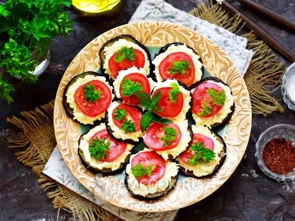 Фото блюда: Закуска из баклажанов и помидоров