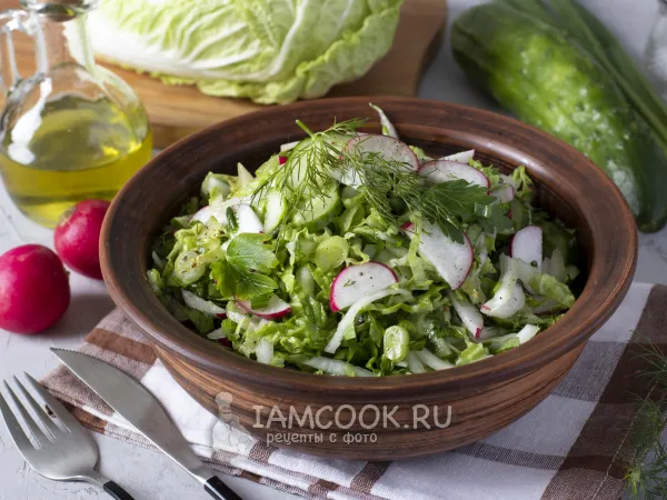 Фото блюда: Салат с пекинской капустой, огурцом и редиской