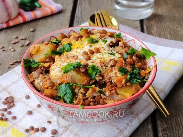 Фото блюда: Рагу с чечевицей и яйцом