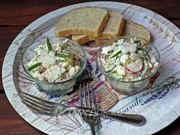 Фото блюда: Салат с редиской, огурцом и яйцом