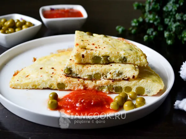 Фото блюда: Омлет с консервированным горошком