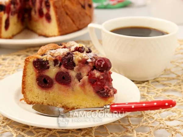 Фото блюда: Бисквитный пирог с вишней