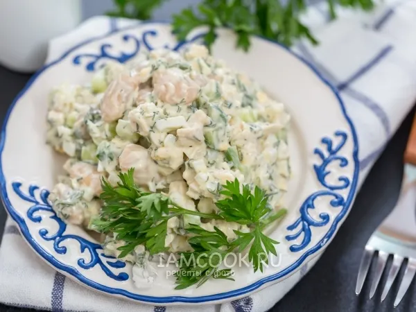 Фото блюда: Салат с фасолью, курицей, яйцами и огурцом